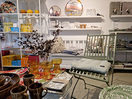 Butiksvy 1 - Inredning & Design i &Ouml;rsb&auml;ck 