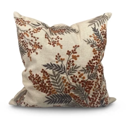 Miljgrden - Kuddfodral Broderat Taxus Red 45x45 cm