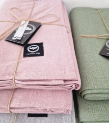 Recycled by Wille - Hedvig Bordsduk Avtorkbar Ljusrosa 140x240