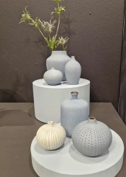 Lindform - Vas Bottle Medium SandLight Blue 11 cm